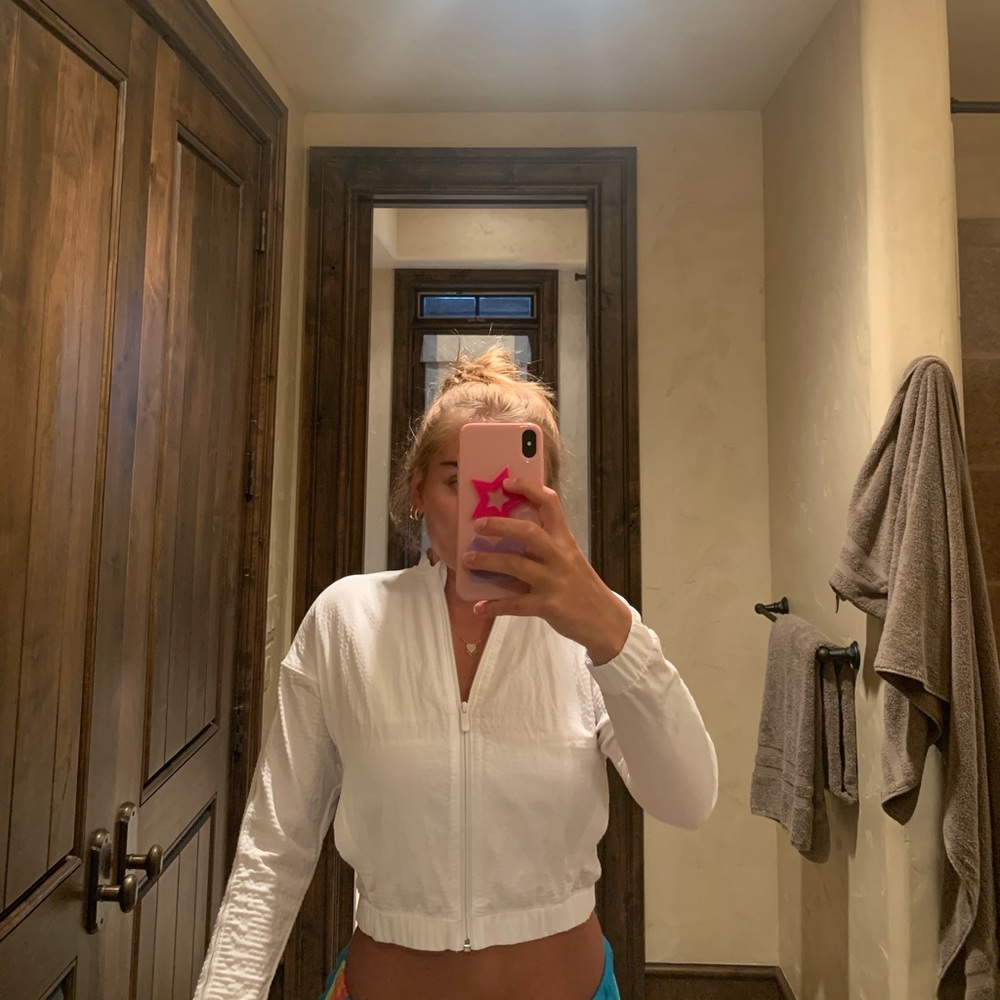 lulu lemon white cropped jacket